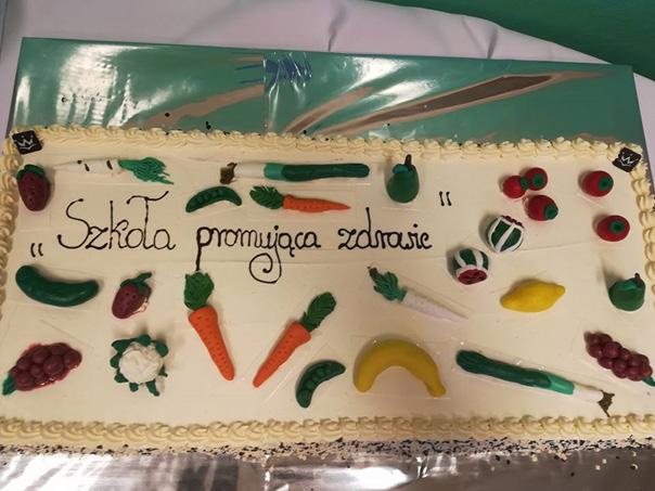 Ja mam na imię Eliza, a to jest moja koleżanka Kasia, chciałyśmy Pani zadać kilka pytań. Aleksandra Wędraszek: Dzień doby, z przyjemnością na nie odpowiem. Dz.: Jest Pani młodą osobą czy może Pani zdradzić swój wiek?