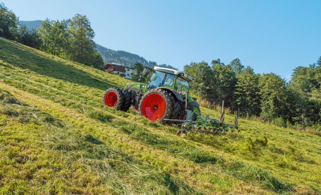 RTK. Dzięki systemowi VarioAtive możliwe jest szybkie skręenie do następneo rzędu. FENDT 200 VARIO: VARIOTRONIC Prawdziwie imponująe maszyny zawsze znajdą najlepszy sposób.
