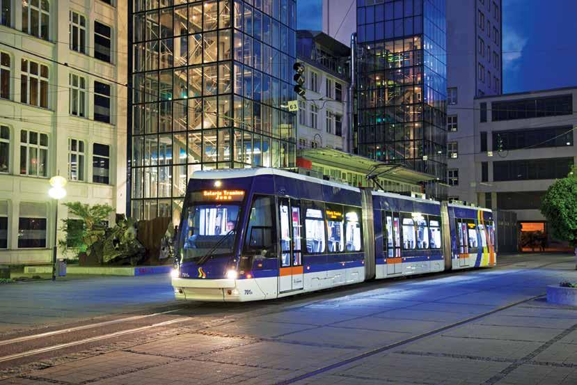 Solaris Tramino Jena. Fot. Solaris Marek Graff Przemysł taboru szynowego w Polsce Przed 1989 r. kolej w Polsce była podstawą transportu osób oraz towarów.