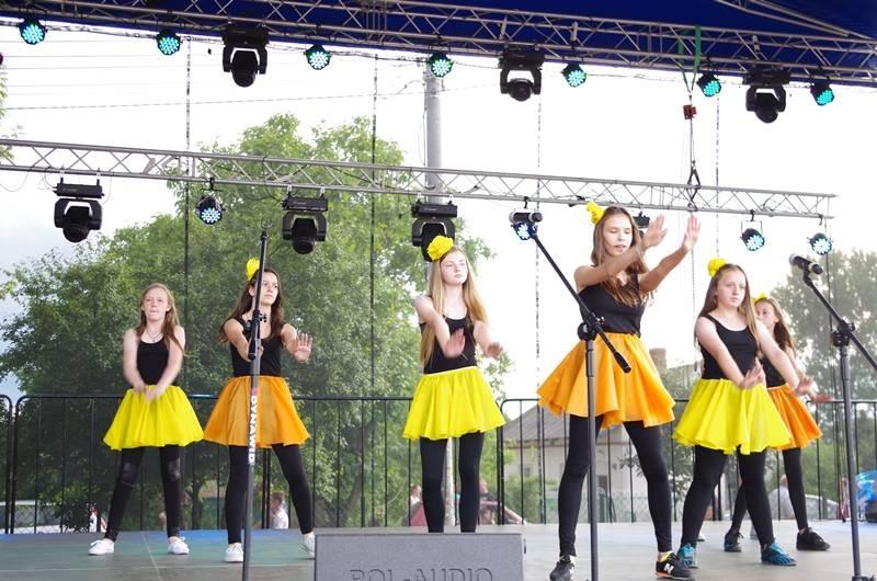 Premiera odbyła się 31 stycznia w Sali widowiskowej MGOK, a później przedstawienie było realizowane także w Rawie Mazowieckiej i