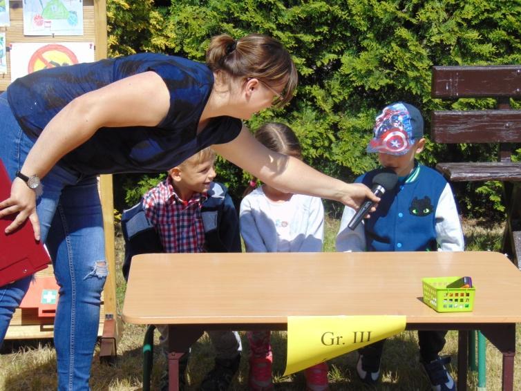 W turnieju tym uczestniczyły cztery 3- osobowe zespoły: Celem turnieju było: zapoznanie z