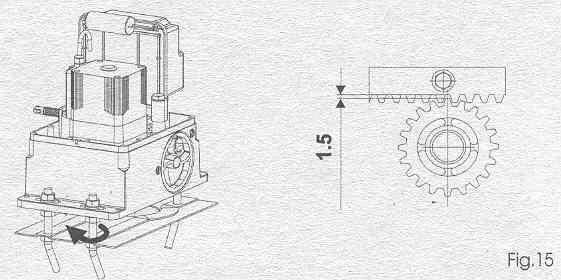 Sprawdź ręcznie, czy brama osiąga skrajne odboje mechaniczne i czy brama porusza się bez oporów na całej drodze ruchu. Rys. 15 Uwaga: Zabrania się używać smaru pomiędzy zębatką a listwą zębatą 5.