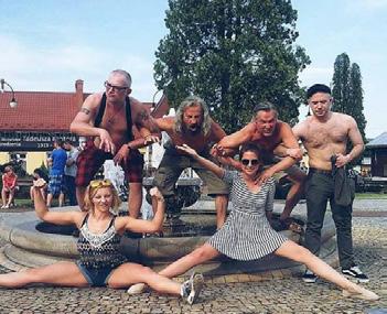 Do tegorocznych prezentacji zostało nominowanych 16 spektakli.