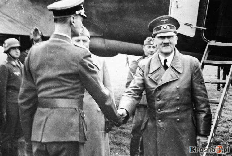 Hitler i Mussolini po przylocie do Krosna. / Krosno24.