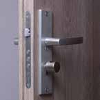 Wymiary drzwi Drzwi z ościeżnicą drewnianą: 895x2067 mm, 995x2067 mm, 1095x2067 mm Wersja 90 Plus (pozwala uzyskać światło przejścia min.