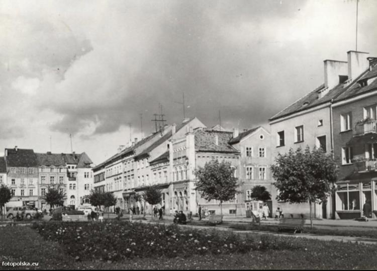 Fot.4. Bartoszyce Plac Konstytucji 3 Maja lata 1960-1970 r.