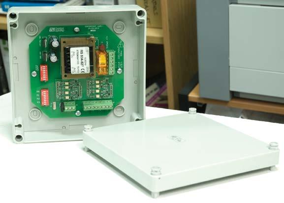 Smart External Platformy 2 i 3 - Połączenia Motionline Smart External Booster IP65 IK08 The Smart External Booster pozwala na komunikację