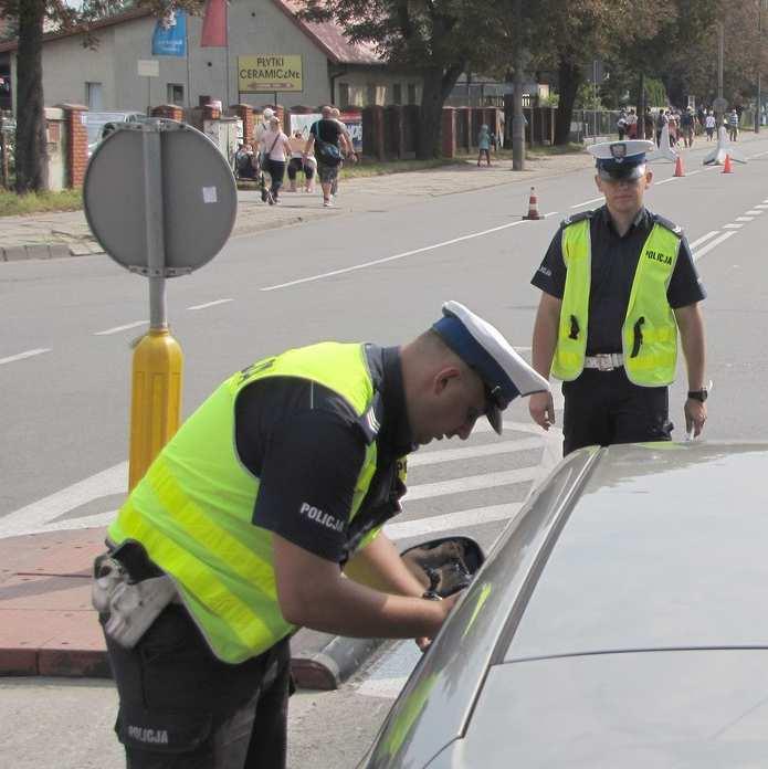 Pomimo tego, że dwudniowe pokazy przyciągnęły około 170 tysięcy widzów, policjanci nie odebrali żadnego zgłoszenia o popełnieniu przestępstwa na szkodę miłośników lotnictwa.