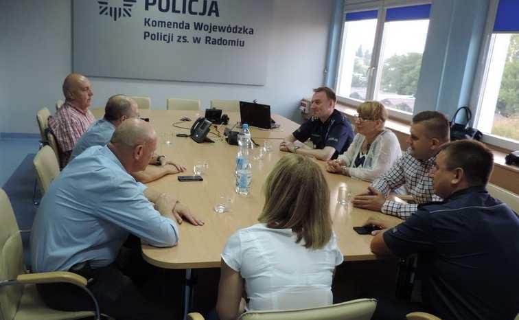 KOMUNIKATOR MGP STRONA 3 Wizyta policjantów z Niemiec podczas operacji policyjnej AIR SHOW 2017 Z inicjatywy I Zastępcy Komendanta Wojewódzkiego Policji z siedzibą w Radomiu, insp.