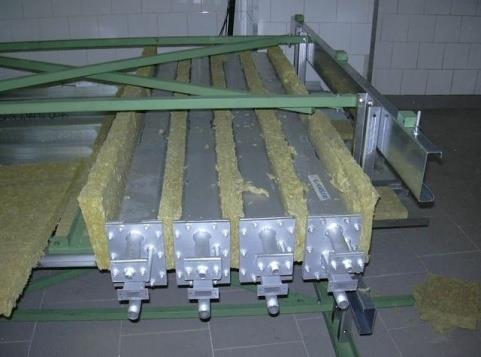 FASE DI MONTAGGIO VAPORIERE TRADIZIONALI ALLOGGIATE SOTTO IL FORNO CON