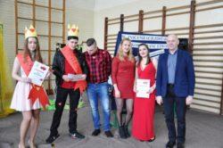 .pl https://www..pl Dariusz Charubin, dyrektor Zespołu Szkół nr 1(fot.ZSNr1 Biała Piska) Zespół Szkół Nr 1 jest szkołą, którą kieruję i zarządzam od 2002 r.