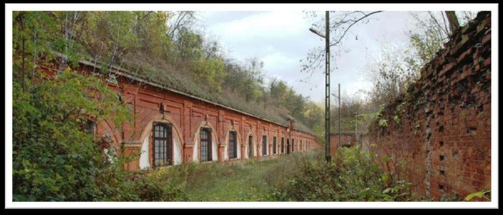 ozów. Tych, którzy pozostali tam do końca, nie było wśród żywych w dniu wyzwolenia Pomiechówka.
