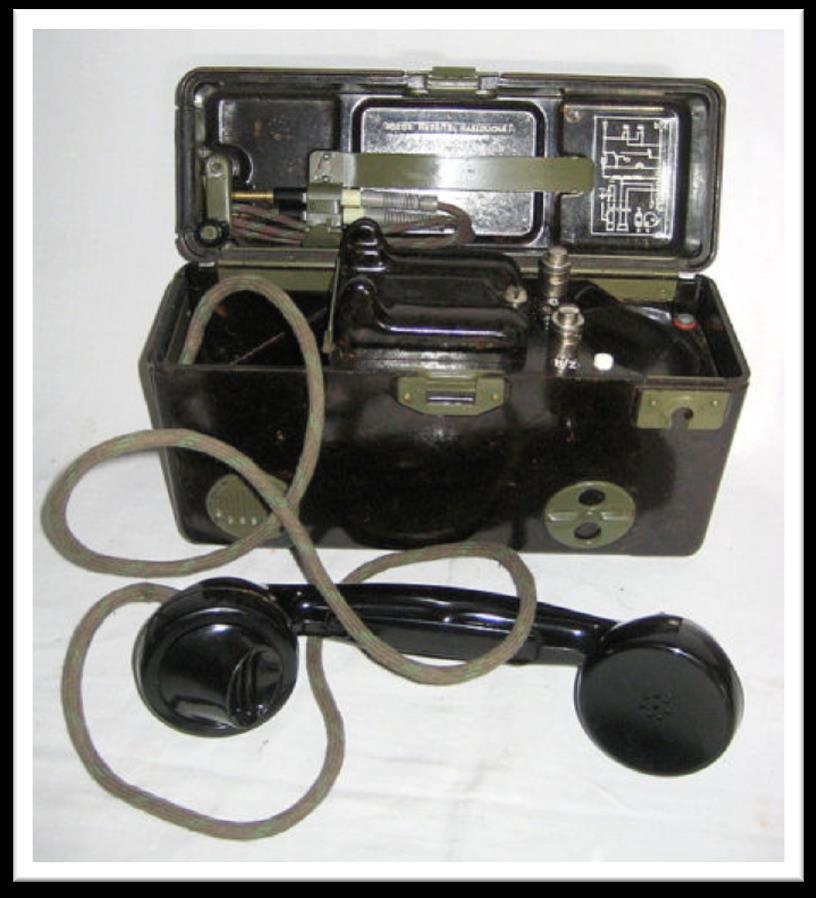 Bardzo udaną konstrukcją był czechosłowacki telefon polowy TP-25. Powstał w latach 50. w zakładach Tesla Stropkov. Przez dziesięciolecia był podstawowym telefonem naszych południowych sąsiadów.