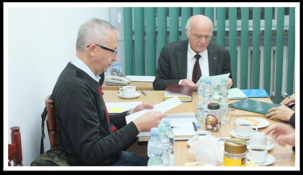 Obrady Prezydium w dniu 02 grudnia 2014 roku Tradycyjnie w IV kwartale 2014 roku wydany został Komunikat nr 30, który ma charakter szczególny, (jak trafnie napisał Redaktor Naczelny Komunikatu -