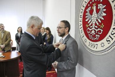 Polskiej za wzorowe wykonywanie obowiązków wynikających z pracy zawodowej.