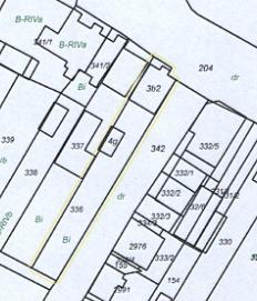 ZABUDOWA Teren sprzedawanej nieruchomości składa się z: działki nr 336 o powierzchni 0,0683 ha, rodzaj użytku Bi.