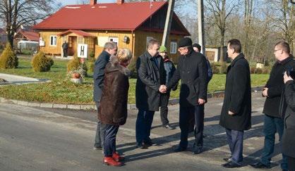 6) Budowa wiat przystankowych w miejscowości Wola Wadowska. Koszt 5 298,85 zł.