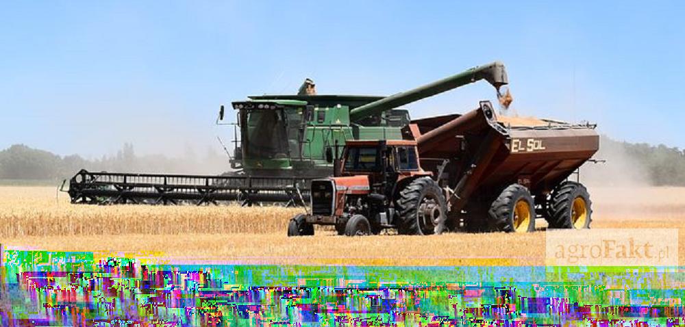 https://www. Rynek maszyn rolniczych - czego można się spodziewać w 2017 r.? Autor: Ewa Ploplis Data: 19 lipca 2017 Sprzedaż maszyn rolniczych w 2017 r. ma być większa niż w 2016 r.