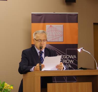 Delegaci wybrali Prezydium Zjazdu: przewodniczącą Ewę Dworską, dwóch wiceprzewodniczących: Janusza Kozulę i Krzysztofa Kolonko oraz trzech sekretarzy: Danutę Bochyńską- Podloch, Urszulę Kallik i