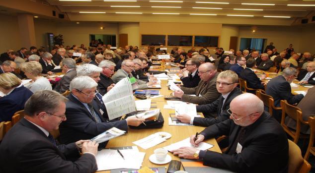 Następnie Zjazd uchwalił zasady gospodarki finansowej i budżet na 2014 rok, a także ramowy program działania ŚlOIIB na IV kadencję (przypadającą na lata 2014-2018), obejmujący przedsięwzięcia na