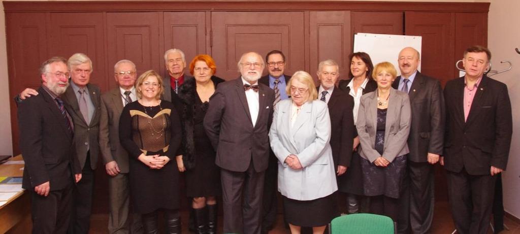 18.12.2014 18.12.2014 Posiedzenie Okręgowej Komisji Rewizyjnej ŚlOIIB. Posiedzenie Okręgowego Sądu Dyscyplinarnego ŚlOIIB. 18.12.2014 Uroczyste świąteczne spotkanie członków organów ŚlOIIB w siedzibie Regionalnej Izby Gospodarczej w Katowicach.
