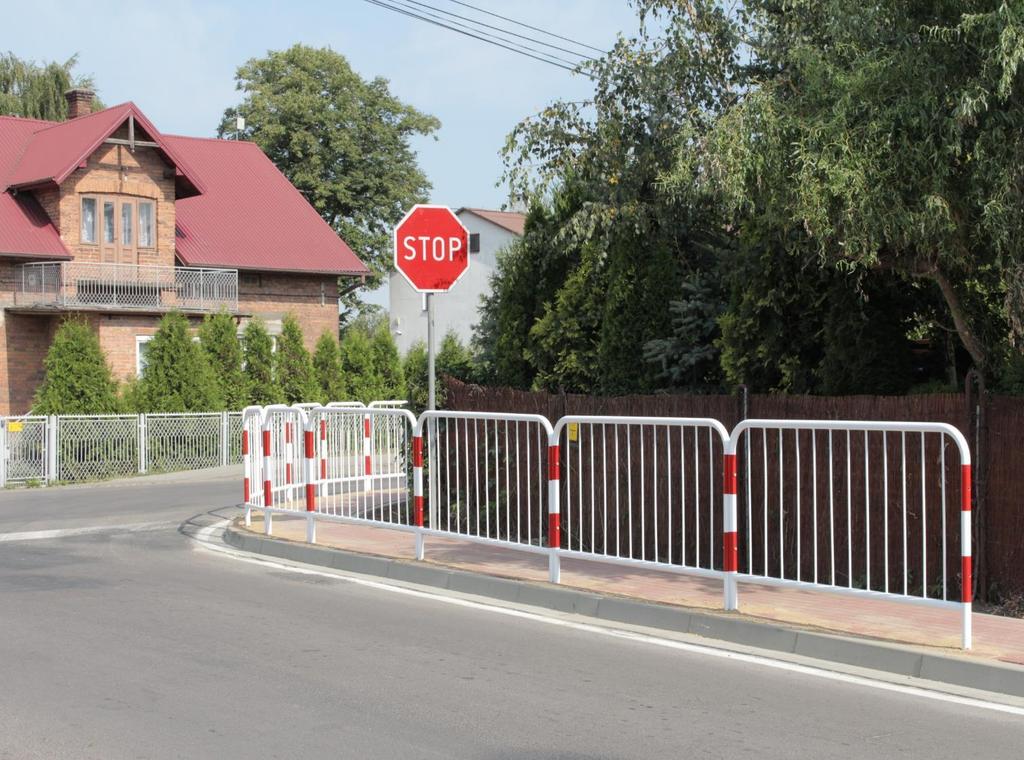 Nowa nawierzchnia na boisku szkolnym w Złotnikach Remont