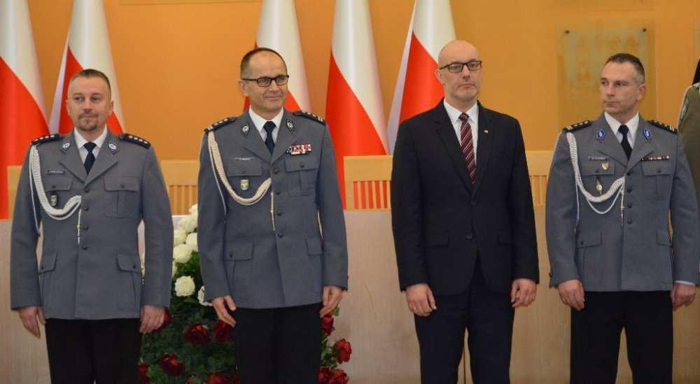 Teraz adeptów czeka półroczne szkolenie podstawowe w Szkole Policji w Słupsku, po ukończeniu którego, rozpoczną służbę w