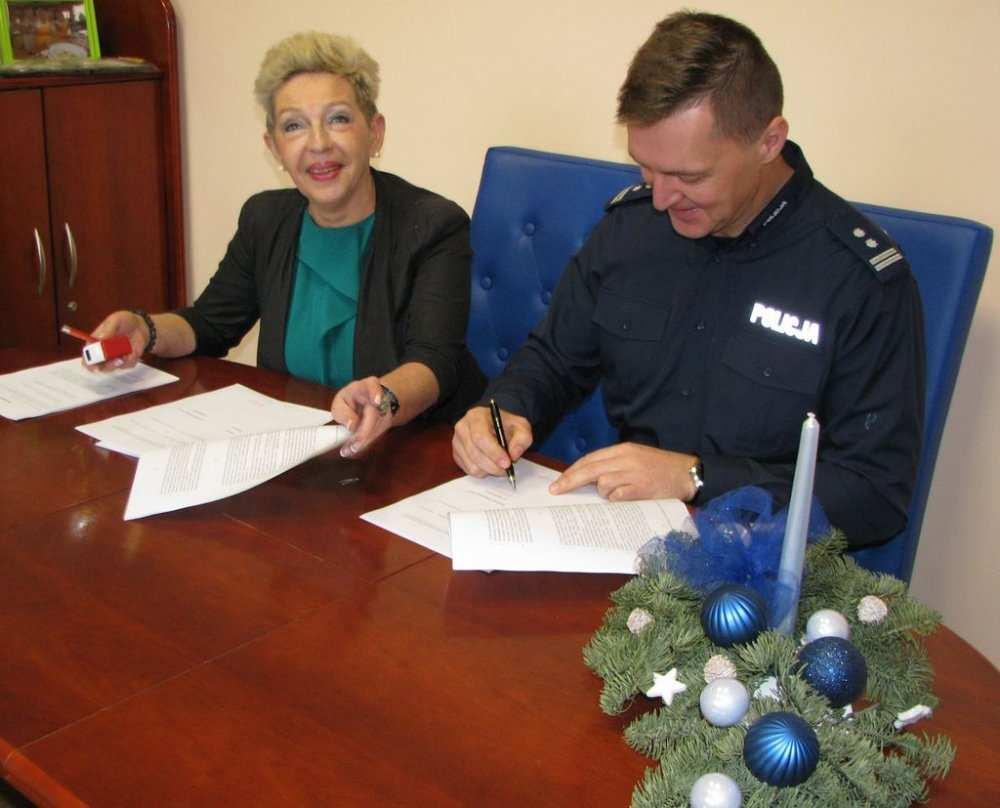 Najlepszym piłkarzem został Marcin Pawlisz z Komendy Powiatowej Policji w Kędzierzynie-Koźlu, a najlepszym bramkarzem Piotr Kozakiewicz z Komendy Powiatowej Policji w Głubczycach.