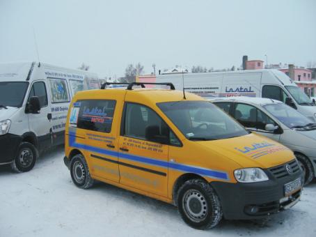 zbrojonym, kamieniu naturalnym, cegle, marmurze, piaskowcu, asfalcie oraz czyszczenia