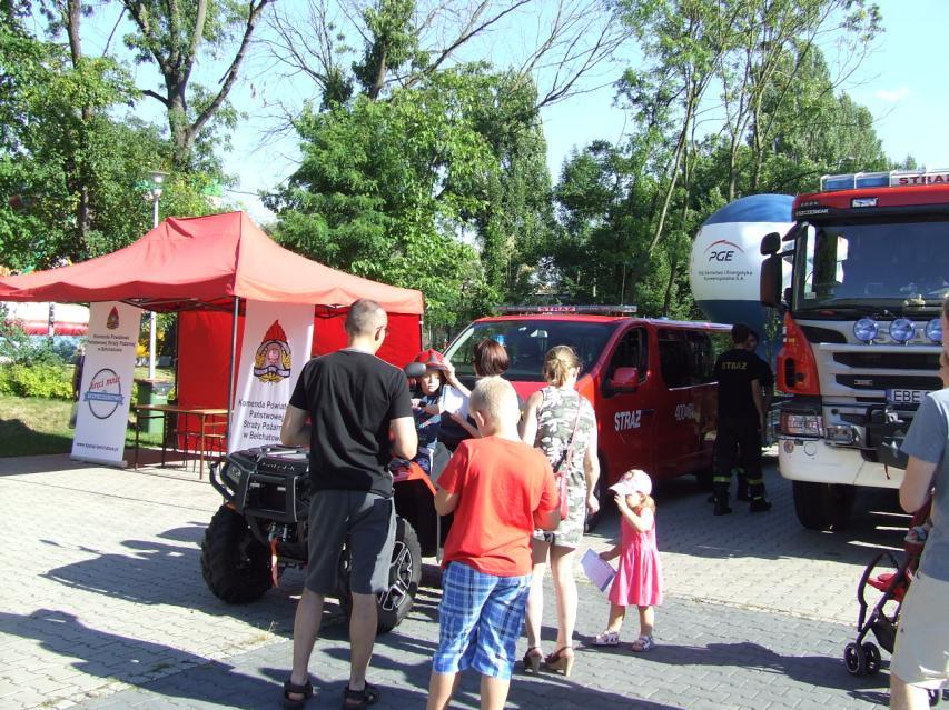 29 W ciągu całego minionego roku organizowano spotkania z młodzieżą zarówno w siedzibie KP PSP Bełchatów jak i placówkach oświatowych, których tematyką był zakres działań prowadzonych przez PSP