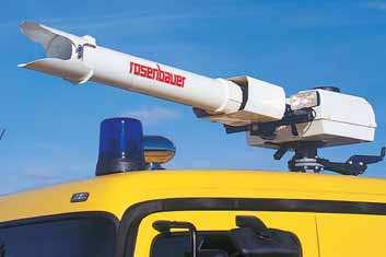 RM60H sterowane hydraulicznie działko wodno pianowe o wydajności do 7,000 l/min z wbudowanym szperaczem.