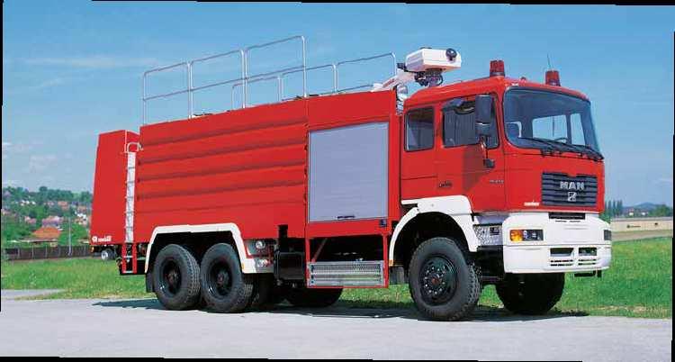CięŜki samochód gaśniczy, Shanghai / Chiny GRIZZLY TLF 13,000/5,000-FOAMATIC / MAN 38,373 / 6x4 Woda 13,000 l, środek pianotwórczy