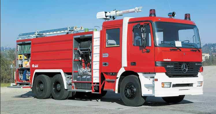 oświetleniowy CięŜki samochód pianowy, AOC Al-Khafji / Arabia Saudyjska GRIZZLY SLF 3,000/6,000-FOAMATIC / MB 2631 Actros / 6x4