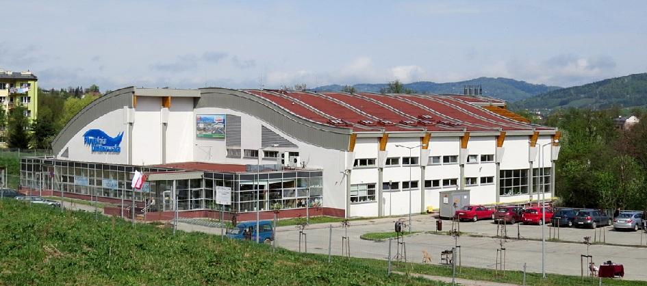 sa po adaptácii stal sídlom okresného úradu. Treba pripomenúť, že od roku 2002 Limanowčania volia svojho primátora v priamych voľbách.