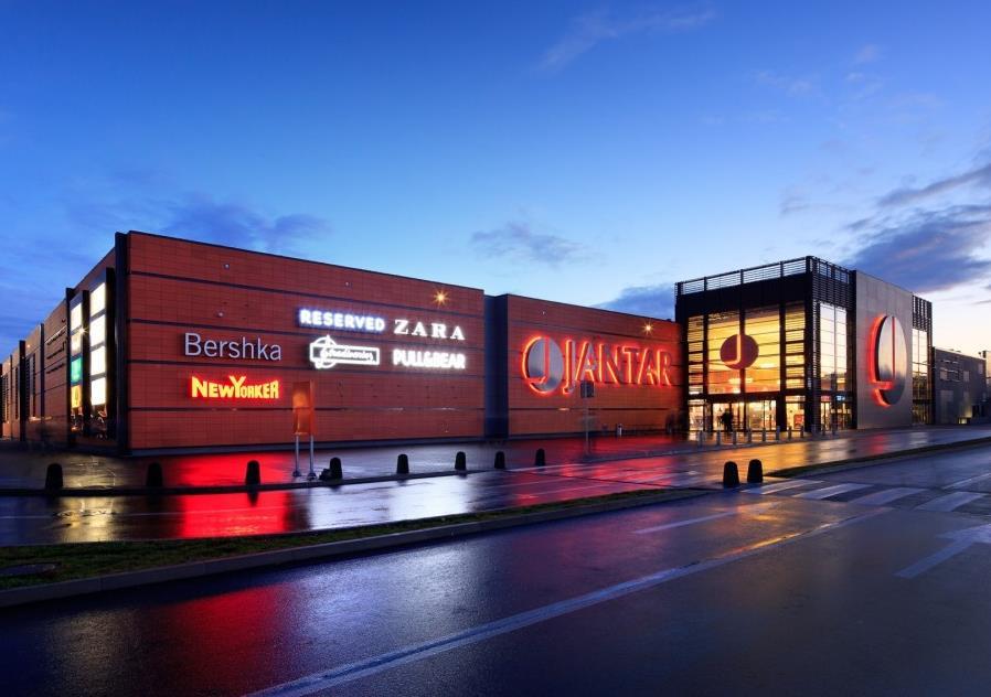 Jantar Słupsk Opening date: 2008 CBRE GI GLA (sq m): 45 800 Number of tenants: 137 Main tenants: