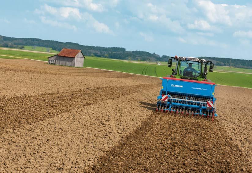 Wydajny układ hydraulizny Zapewniająa możliwość wydatku 110 litrów pompa z systemem Load-Sensin (pompa sterująa LS) ehuje się wysokim poziomem wydajnośi.