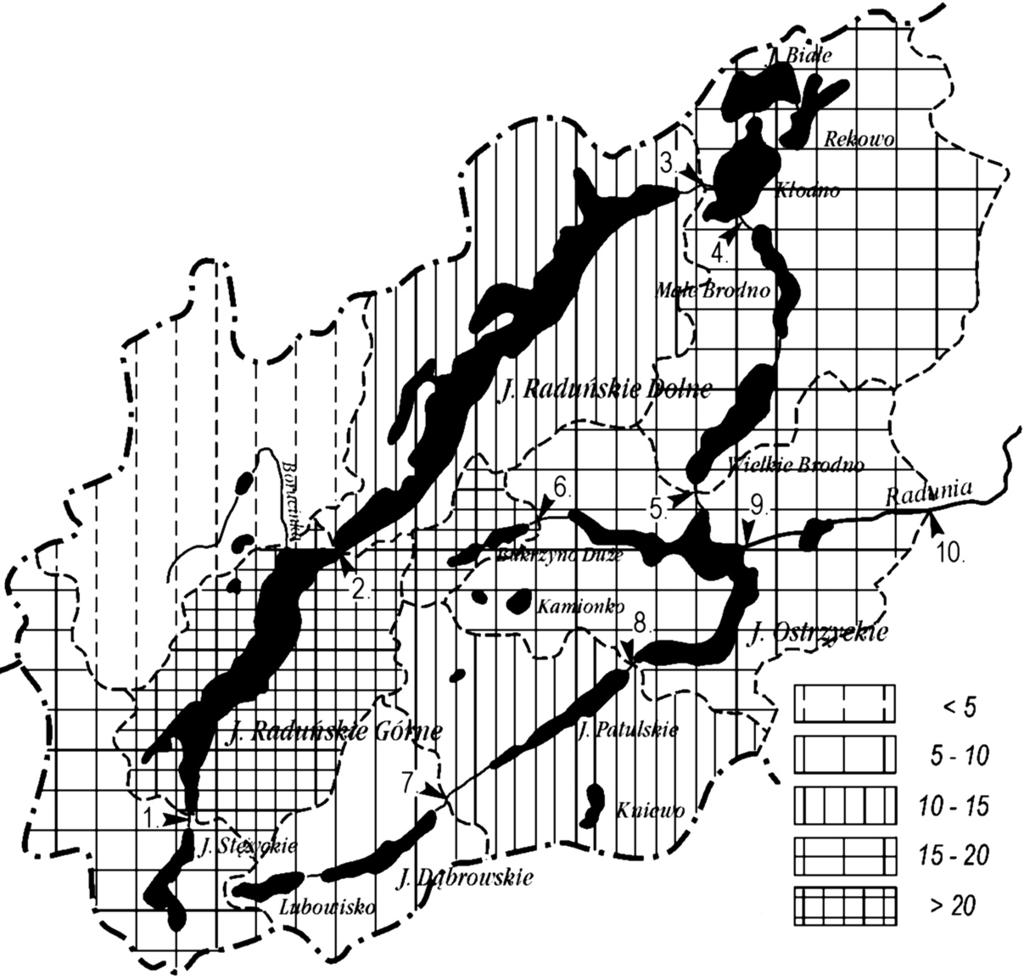 32 Borowiak M. Fig. 1 Map of the specific discharge from the partial catchments of the upper Radunia River. Discharge values ale given in dm 3 s -1 km -2 (Borowiak et al. 2000).