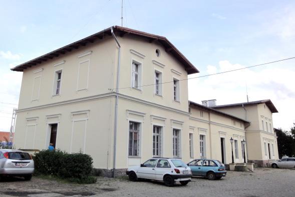 Dziennik Urzędowy Województwa Dolnośląskiego 108 Poz. 4333 Zabytki techniki Skokowa, Zespół stacji PKP Zdjęcie nr 17. Budynek stacyjny, Skokowa Zespół pochodzi z ok. 1880 r.