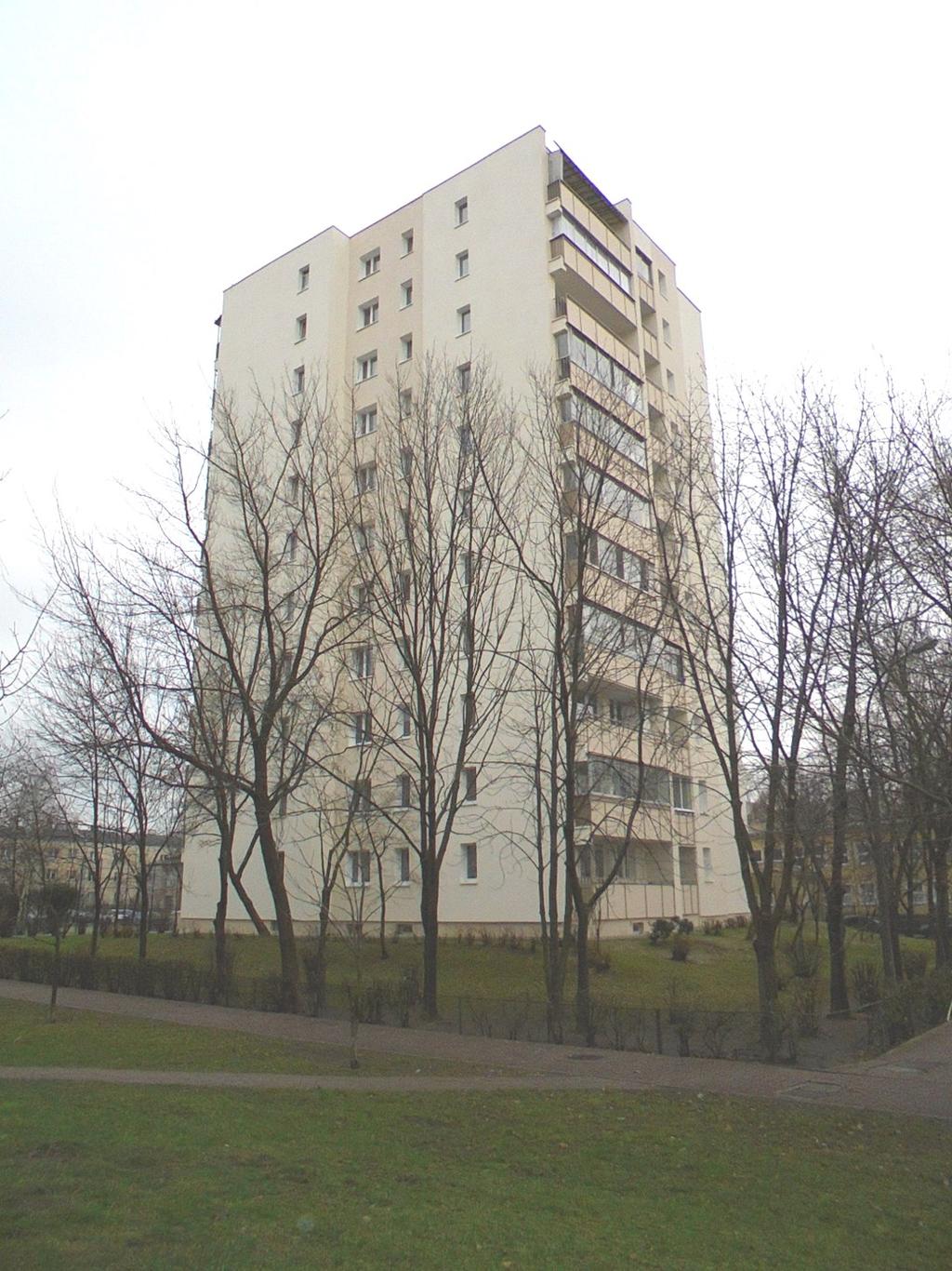 Brak cyrkulacji powietrza, jaką powodują zbyt szczelne okna sprawia, że w mieszkaniu panuje niekorzystny dla człowieka mikroklimat.
