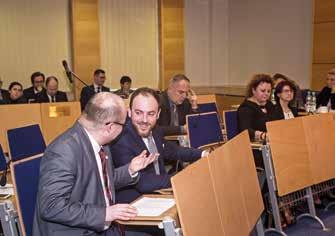 Jako pierwszy, w imieniu klubu Prawo i Sprawiedliwość, głos zabrał przewodniczący Piotr Adamczyk. Szef klub PiS, jak każdego roku, przygotował specjalną prezentację.