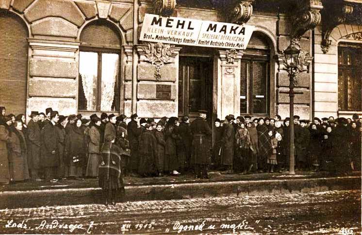 Drogi do niepodległości Kartka żywnościowa, Łódź 1918 r. Wydawanie mąki w Łodzi Styczeń 1918 r. w Łodzi Pierwszy miesiąc piątego roku wielkiej wojny nie zapowiadał rychłego jej zakończenia.