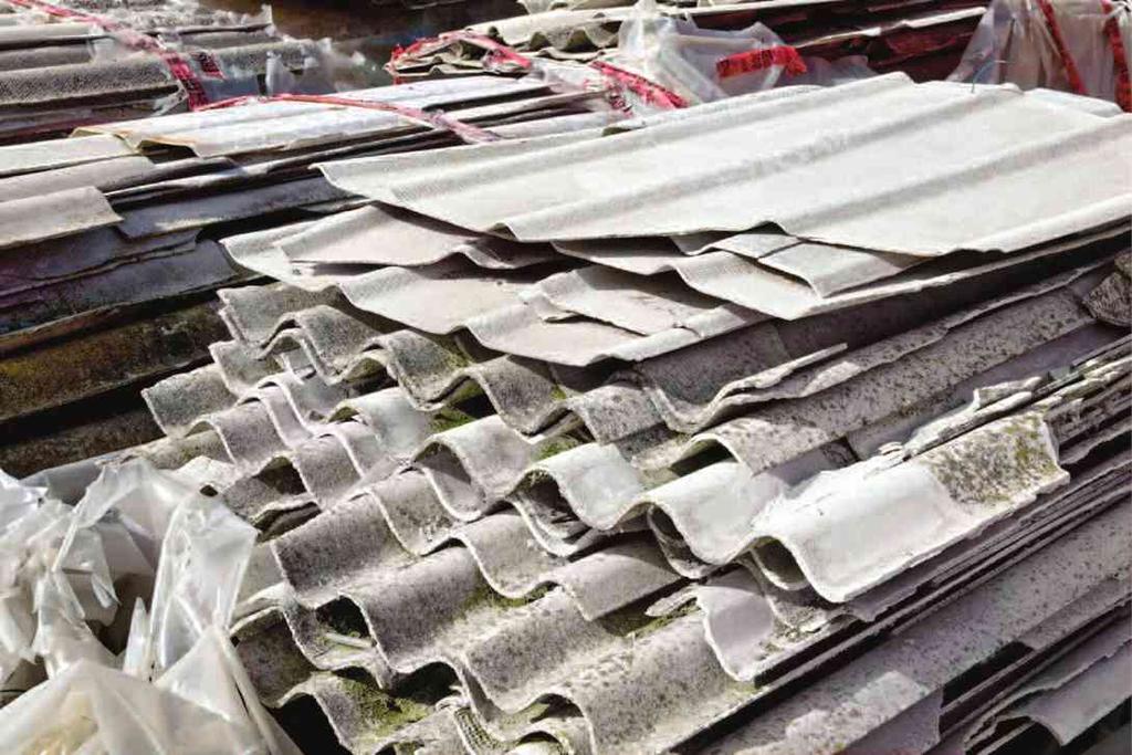 W tym roku zniknie ponad 128 ton azbestu z terenu gminy. Złożyliśmy wniosek o dofinansowanie realizacji tego zadania do Wojewódzkiego Funduszu Ochrony Środowiska w Warszawie.