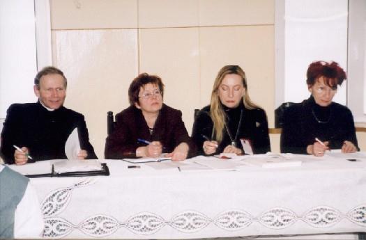 Ks. Proboszcz Zbigniew Malec, mgr Ewa Kucha, mgr Dorota Wójcik, mgr Edyta Bącal Komisja w