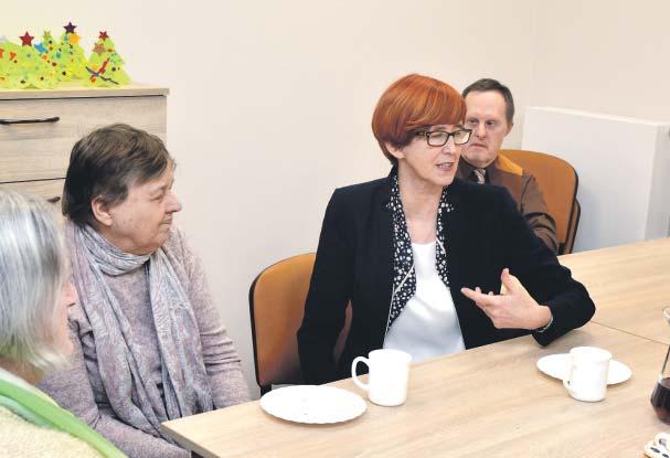 Tygodnik Podlaski 12 stycznia 2018 wydarzenia 5 PO PIERWSZE: NIE ZADŁUŻAĆ Bizantyjska rozrzutność włodarzy to już pieśń zamierzchłej przeszłości. Nie tylko w Białej Podlaskiej i Radzyniu. Również m.