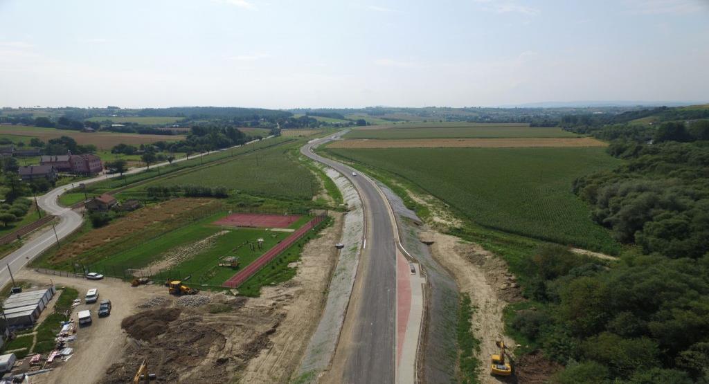 Infrastruktura drogowa i transport Rozbudowa ciągów dróg wojewódzkich (m.in.