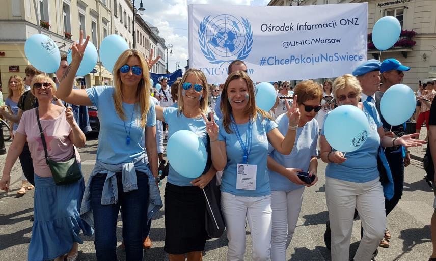 IUN Blue Peace March Marsz poprowadziła
