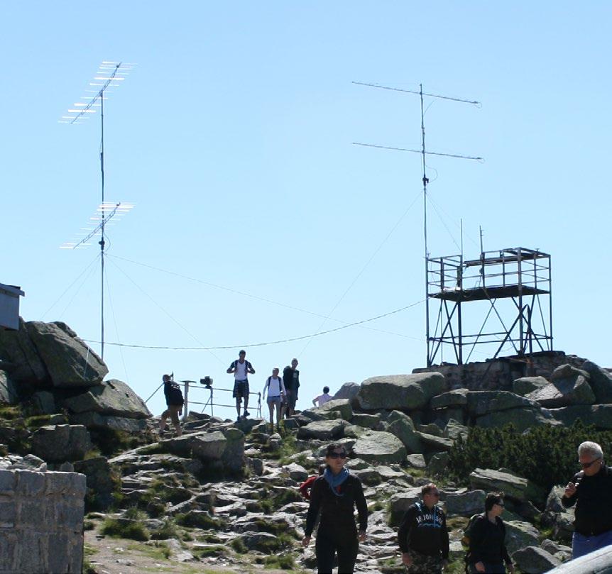 ZAWODY IARU-VHF imieniu grupy contestowej SN7L chcę zachęcić kolegów pracujących na UKF-e do udziału w zawo- W dach IARU-VHF które odbędą