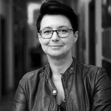 wielokrotnie nagradzane w kraju i zagranicą. Napisał 2 autobiografie, tom opowiadań i 4 powieści - ostatnia Czarny Mercedes będzie ekranizowana.