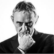 Jerzy BOŃCZAK aktor filmowy i teatralny, reżyser teatralny Absolwent Państwowej Wyższej Szkoły Teatralnej w Warszawie. Pracował w Teatrze im. S. Jaracza w Olsztynie.