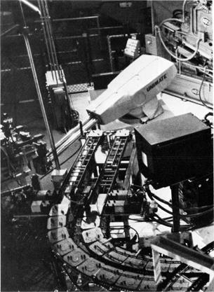 Unimate pierwszy przemysłowy robot Zaproetowany, opatentowany przez George a Devola w latach 954-96.